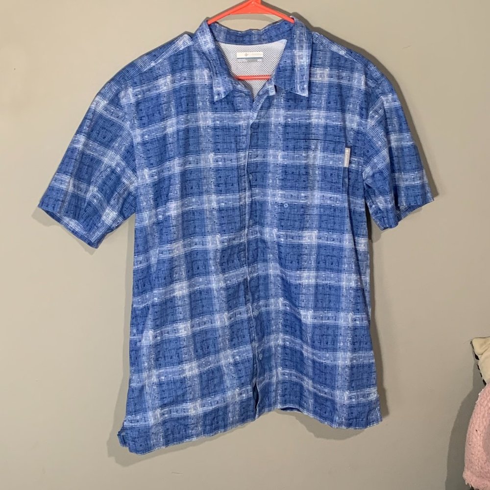 Columbia Performance Fishing Gear Blue Button Down